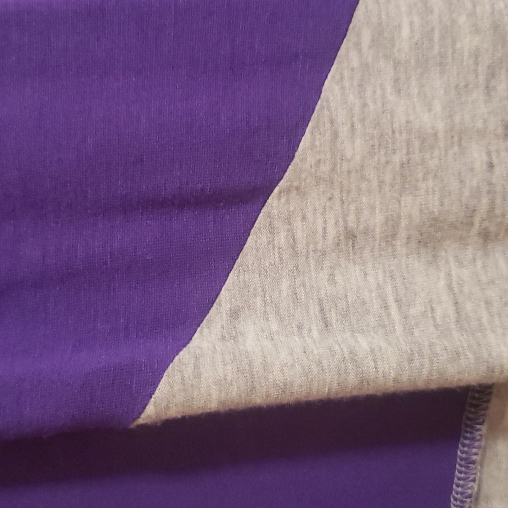 Sweater - Picture 4 of 4